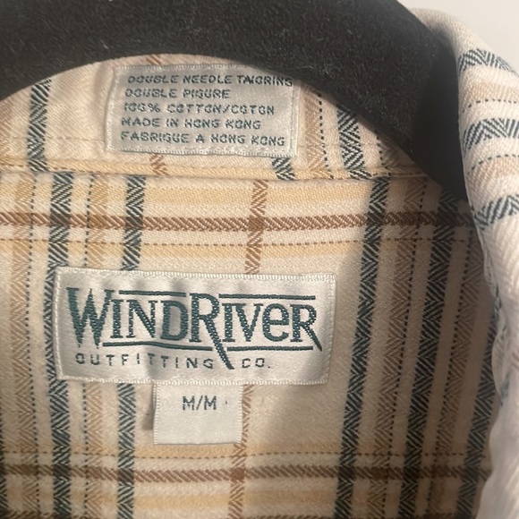 Button up shirt - Picture 3 of 3